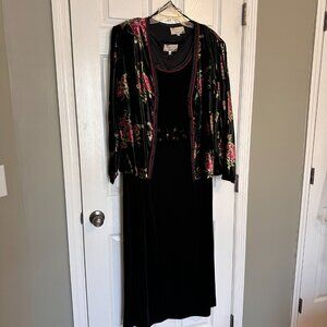 Earthsong Black Rayon Sleeveless Maxi Dress and Cardigan
